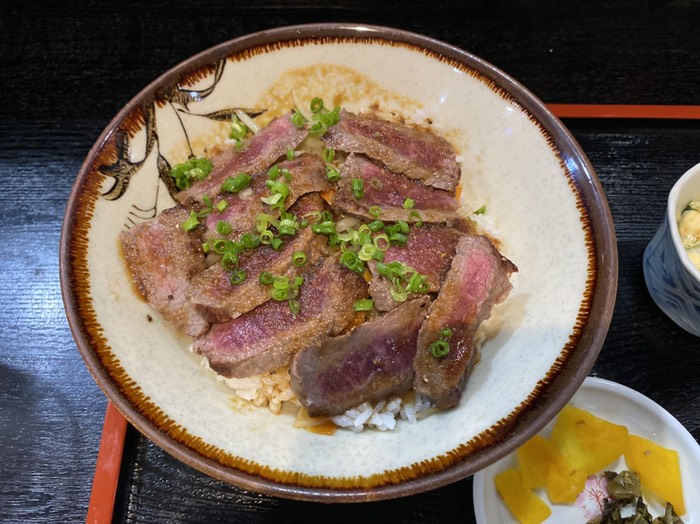 壱岐牛ステーキ丼