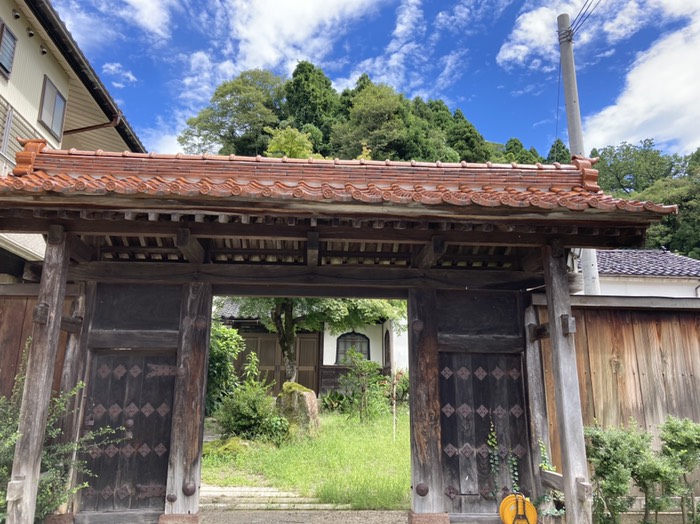 加賀藩本多家から移築された門