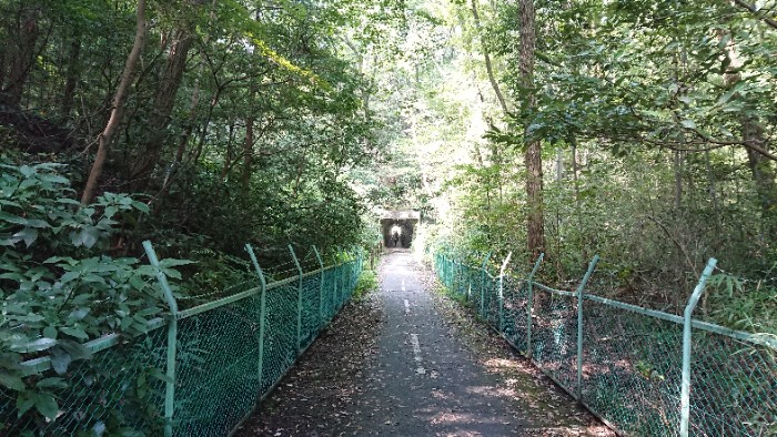 赤堀トンネル自転車道