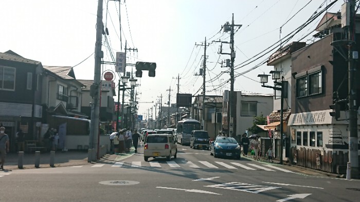 市役所前の賑わい