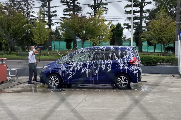 手洗い洗車