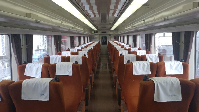 りょうもう1号車内