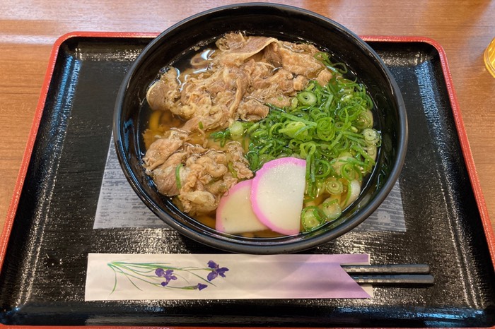 やっとお昼にありつけました