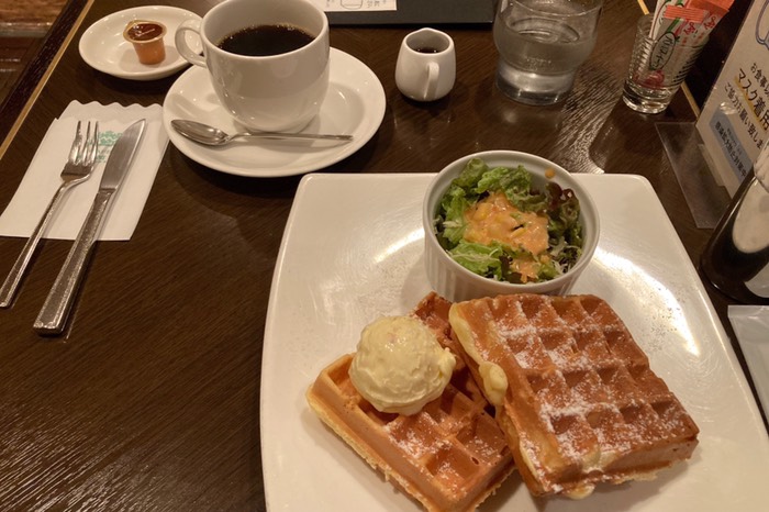 ワッフルセットをいただきました