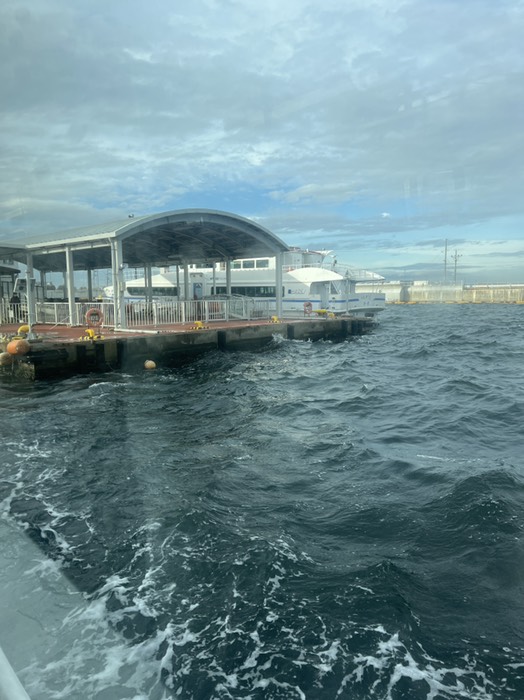 神戸空港出発、神戸関空ベイシャトルで。