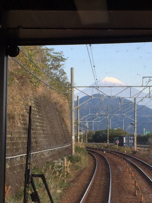 薩埵峠下から見た富士山！
