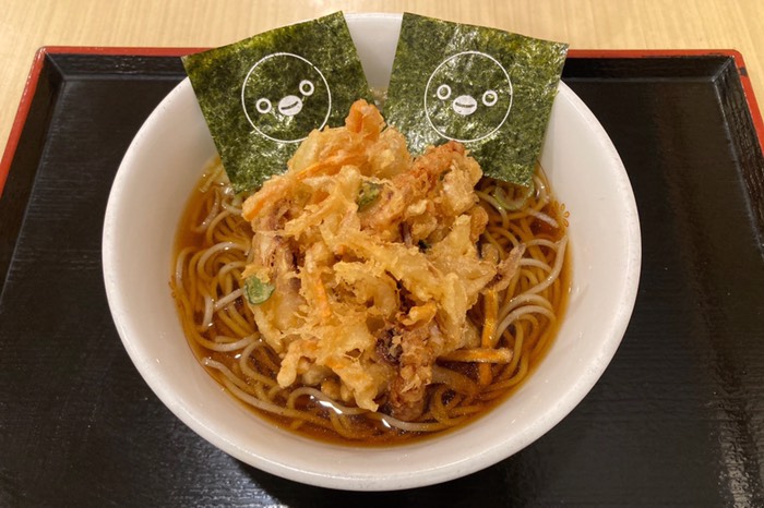 Suicaペンギン海苔付イカゲソかき揚げそば
