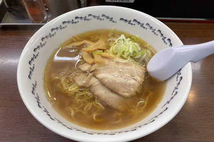 夕飯は 味のめん匠 さんの 八戸らーめん