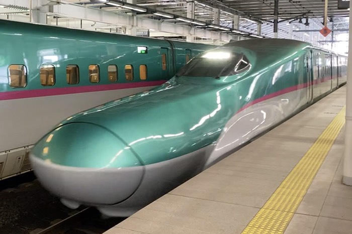 ここから新幹線に乗ります