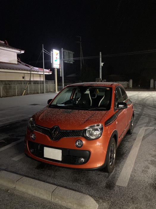 この辺りから雪でした