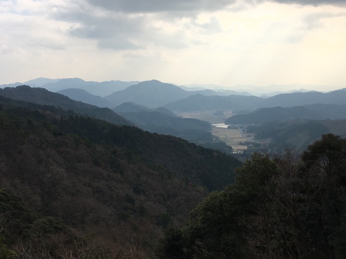 二ノ塔から南麓の美東町赤郷