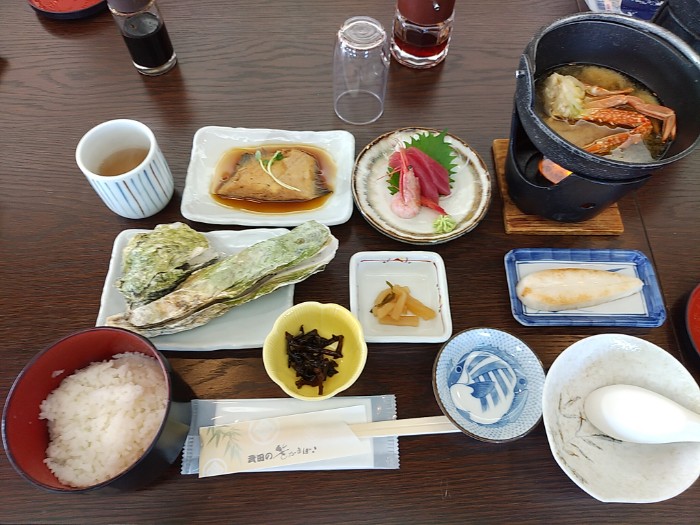 塩竈 武田の笹かまぼこ 昼食