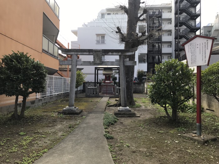 街角鳥居