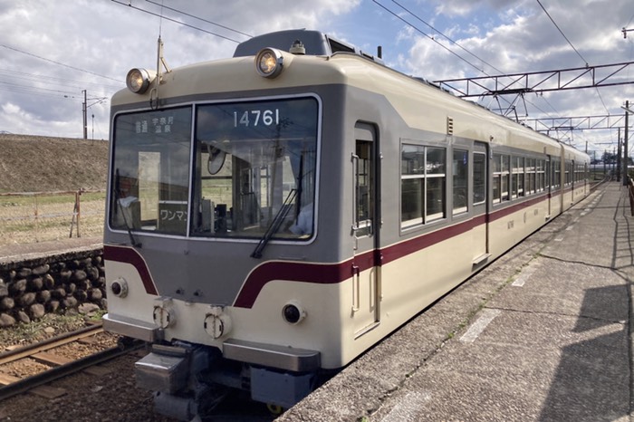 富山地鉄オリジナル車両とのこと