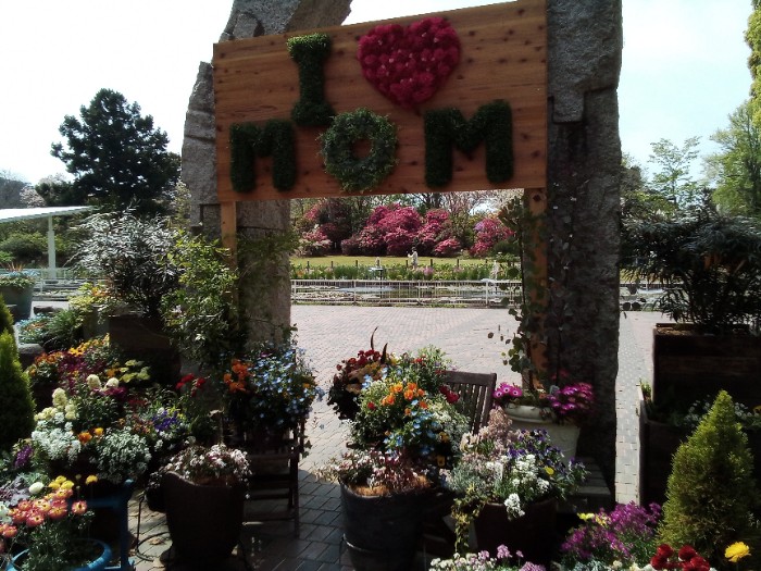 入口のオブジェ　