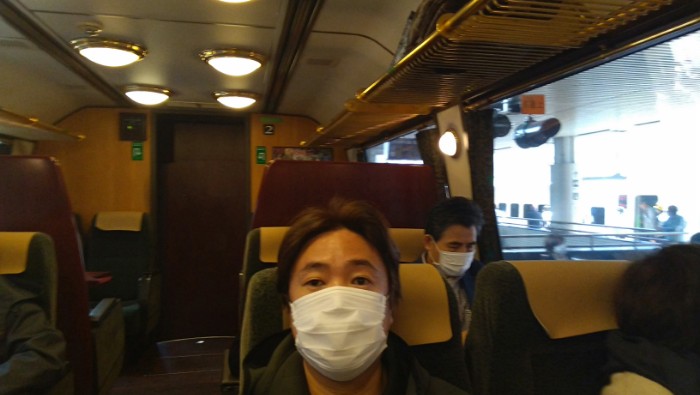 ゆふいんの森号車内