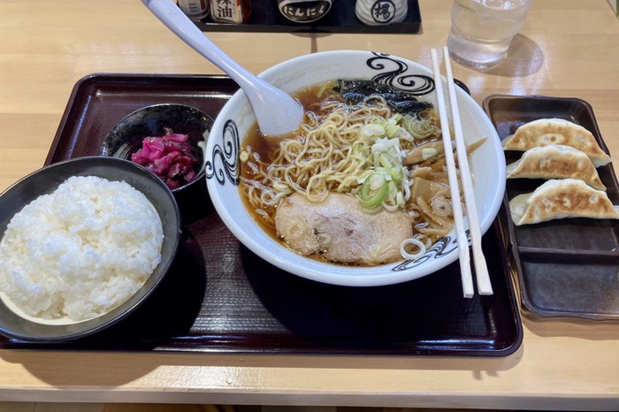電車まで時間あるのでお昼食べます♪