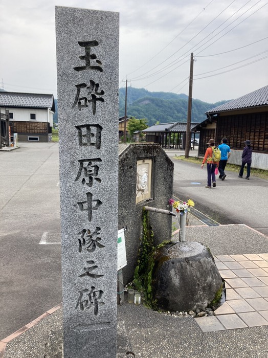 中国大陸でほぼ全滅した部隊の碑