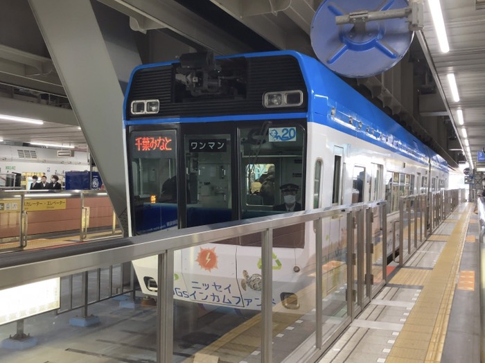 敢えてモノレールに乗るルートです