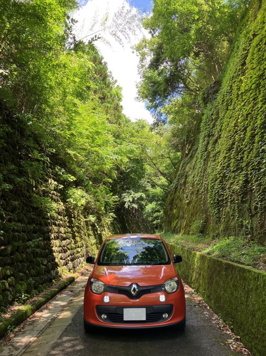 キャンプ場までの道は結構ハード