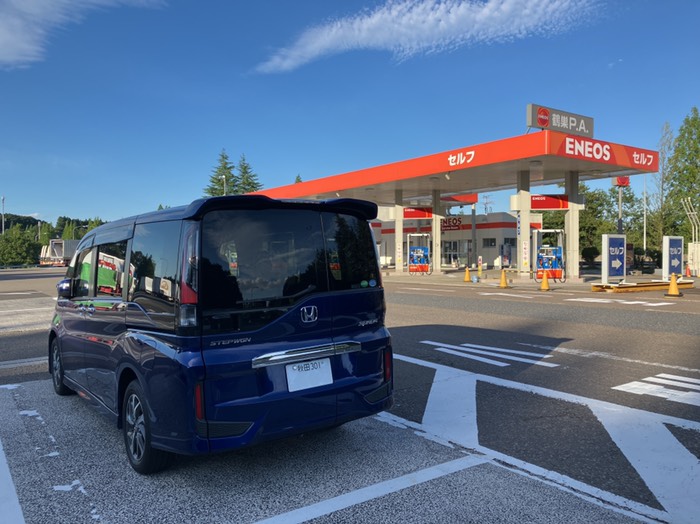 端っこにとめました