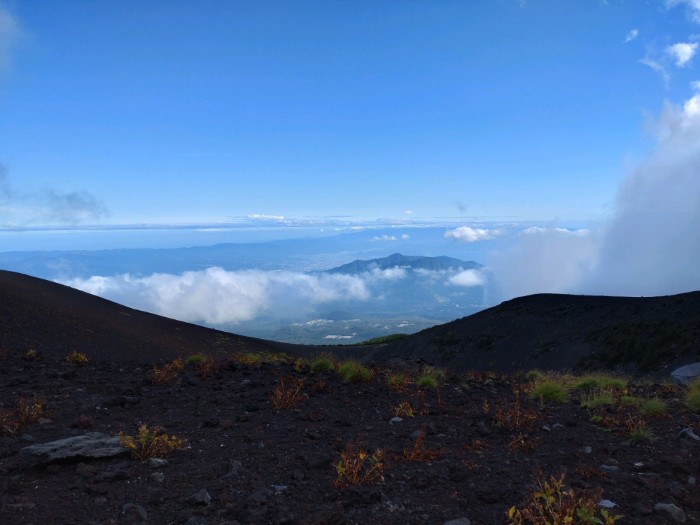 第二火口 と 足柄山(?)