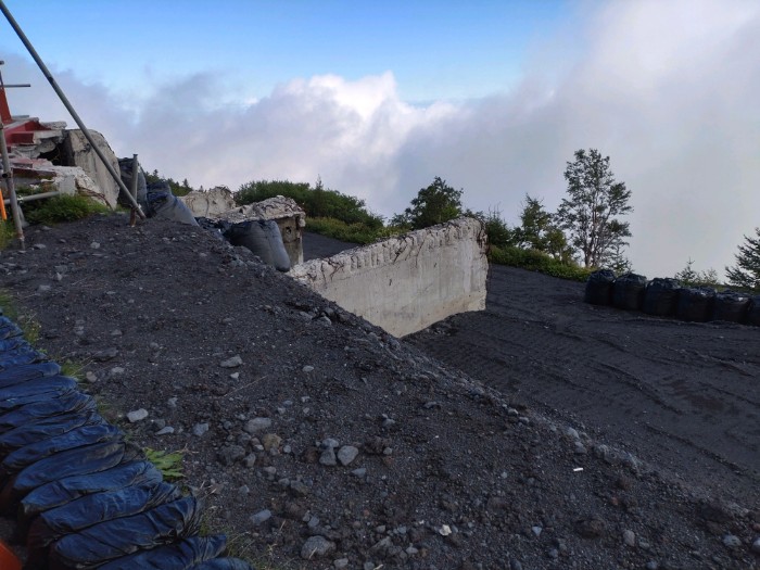 五合目レストハウス跡(焼失)