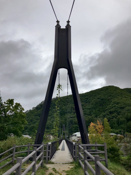 せっかくなので吊橋渡ってみました
