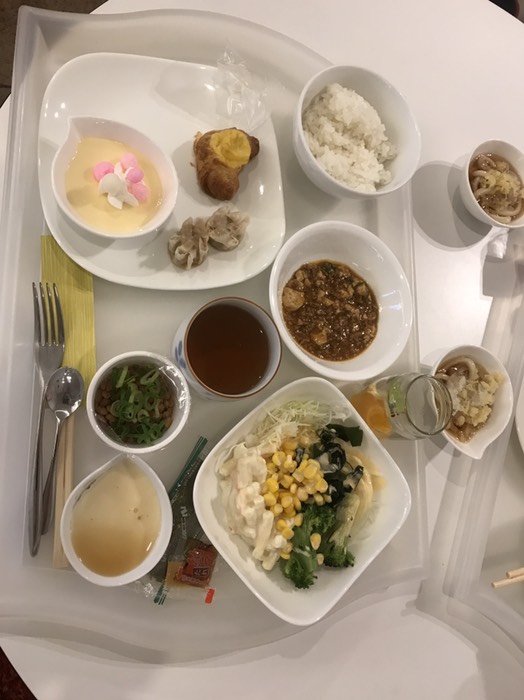 朝食　バイキング