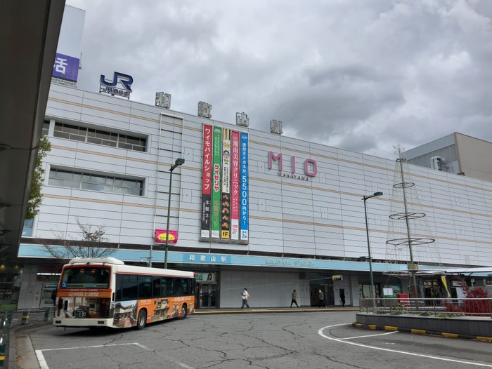 ここからは電車です