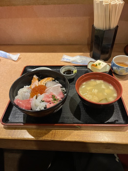 海鮮丼