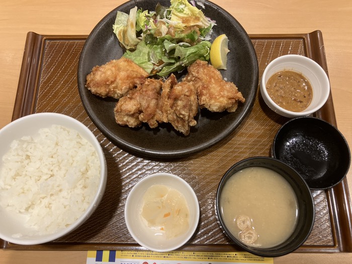 初からやま定食🥢