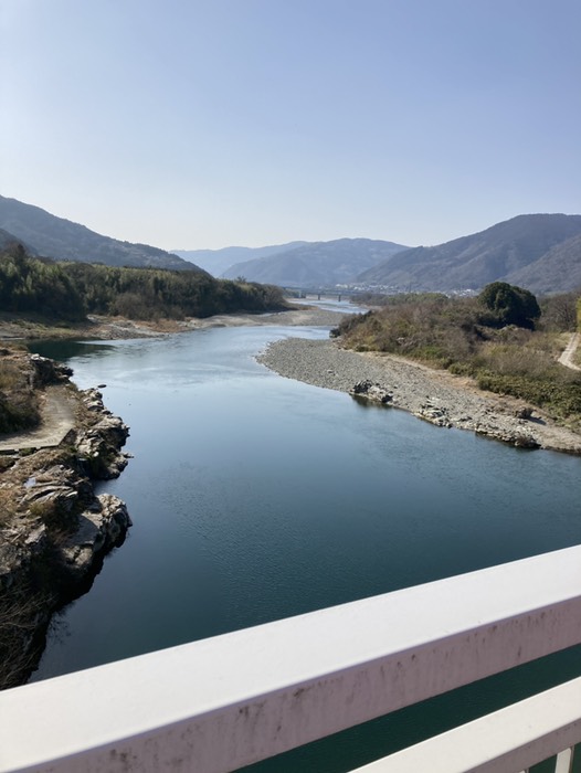 美濃田大橋から西向き