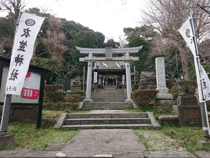 衣笠神社