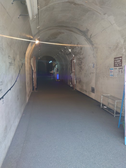 トンネル
