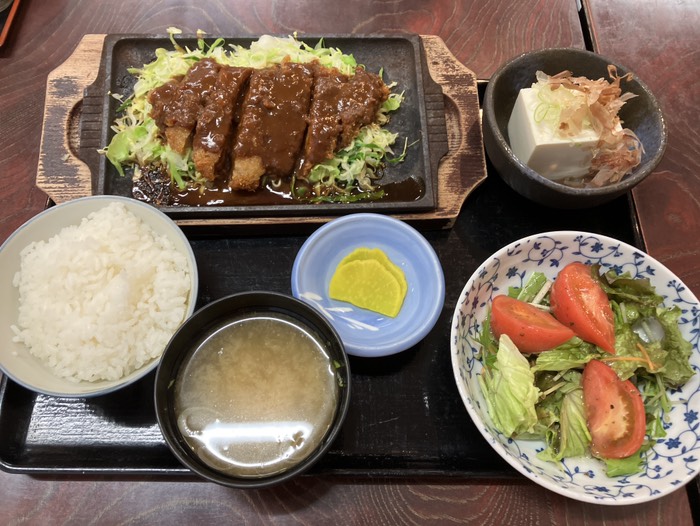 夕飯の本日の肉定食