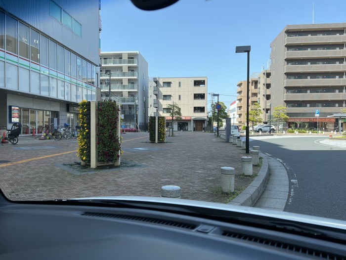 妙典駅ロータリー