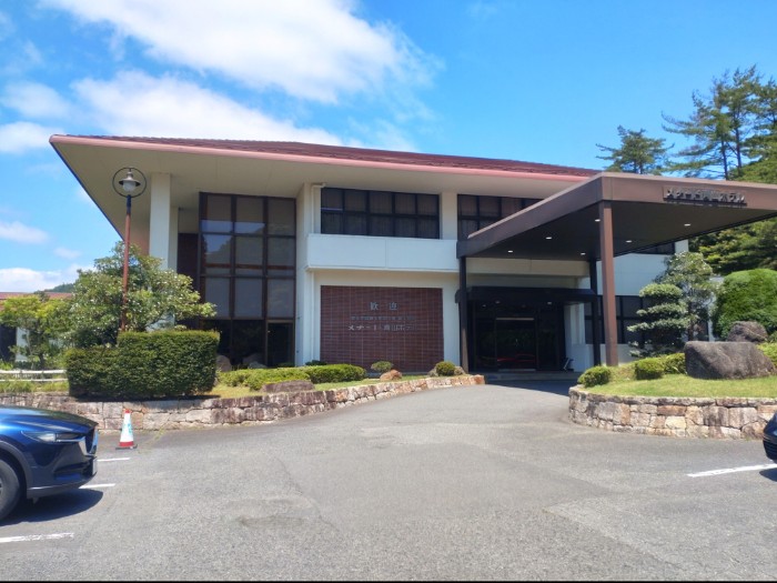 メナ―ド 青山ホテル