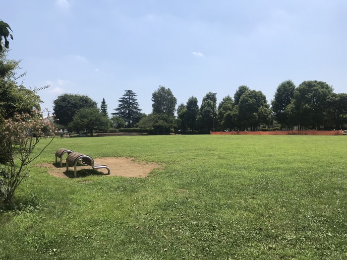 窪東公園国分寺用水
