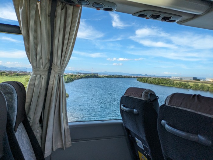 にしみのライナー