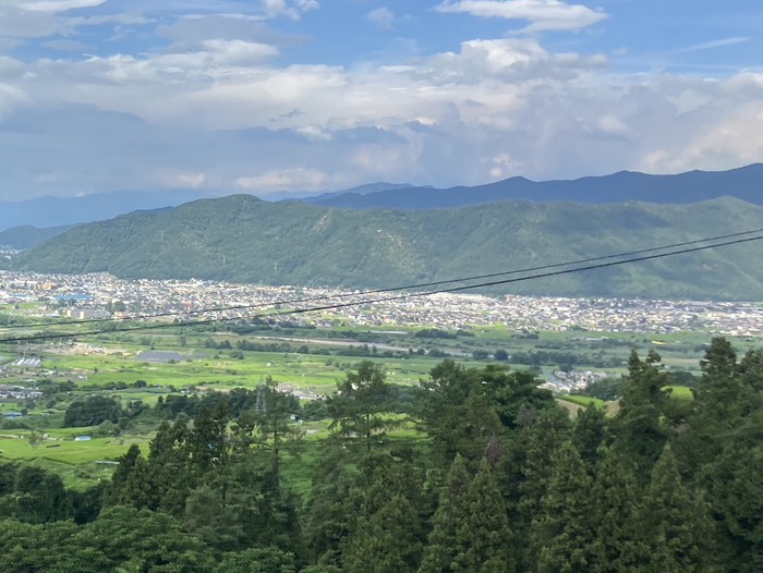 電車の車窓から