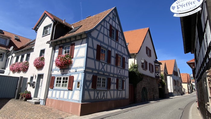 … und schöne Fachwerkhäuser 