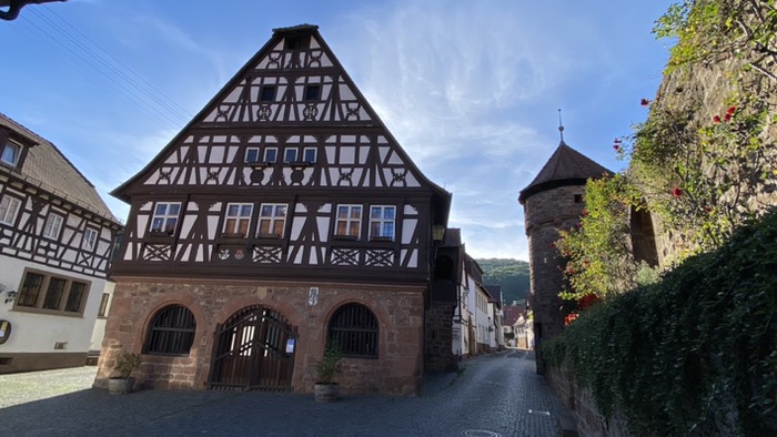 Fassade Rathaus Dörrenbach