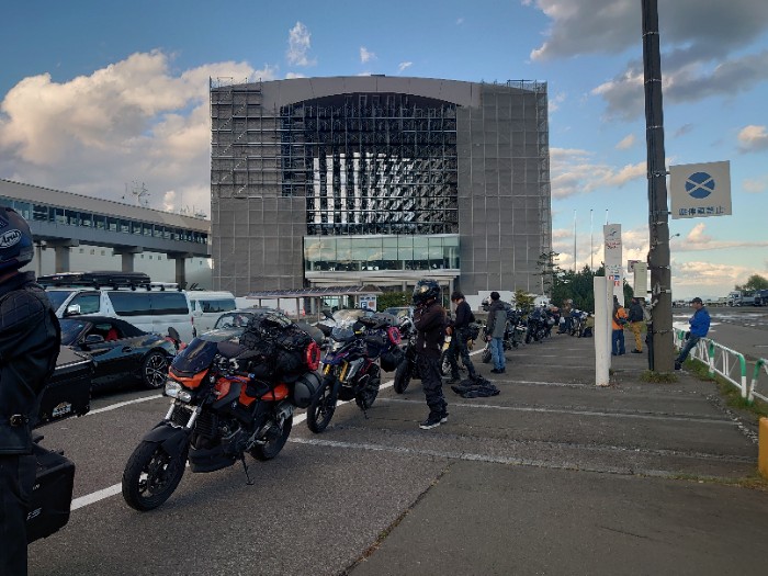 フェリーターミナル