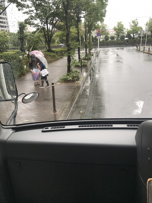 島忠ホームズ裏　空いてた右折