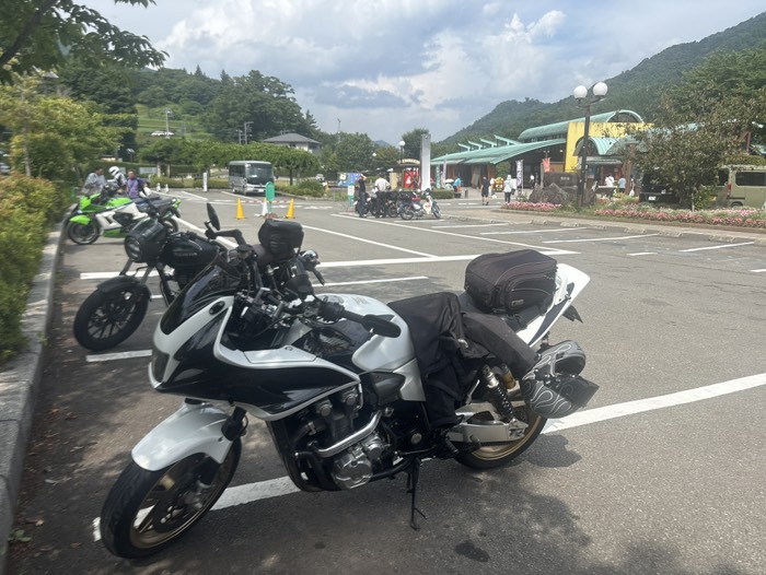 道の駅道志で小休憩🚬🍦