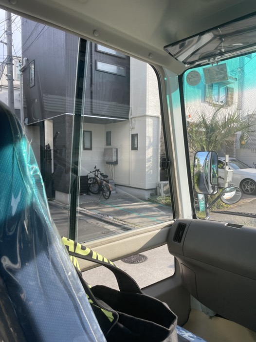 2.こまつなぎ小学校裏