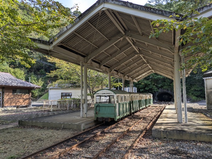 トロッコ電車