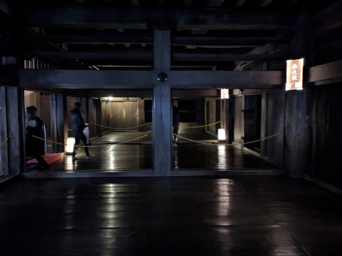 西大柱と東大柱