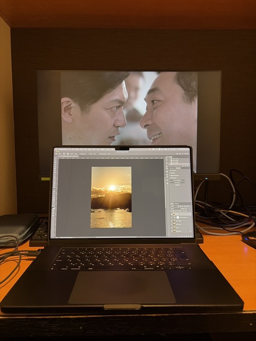 快活CLUBで編集作業